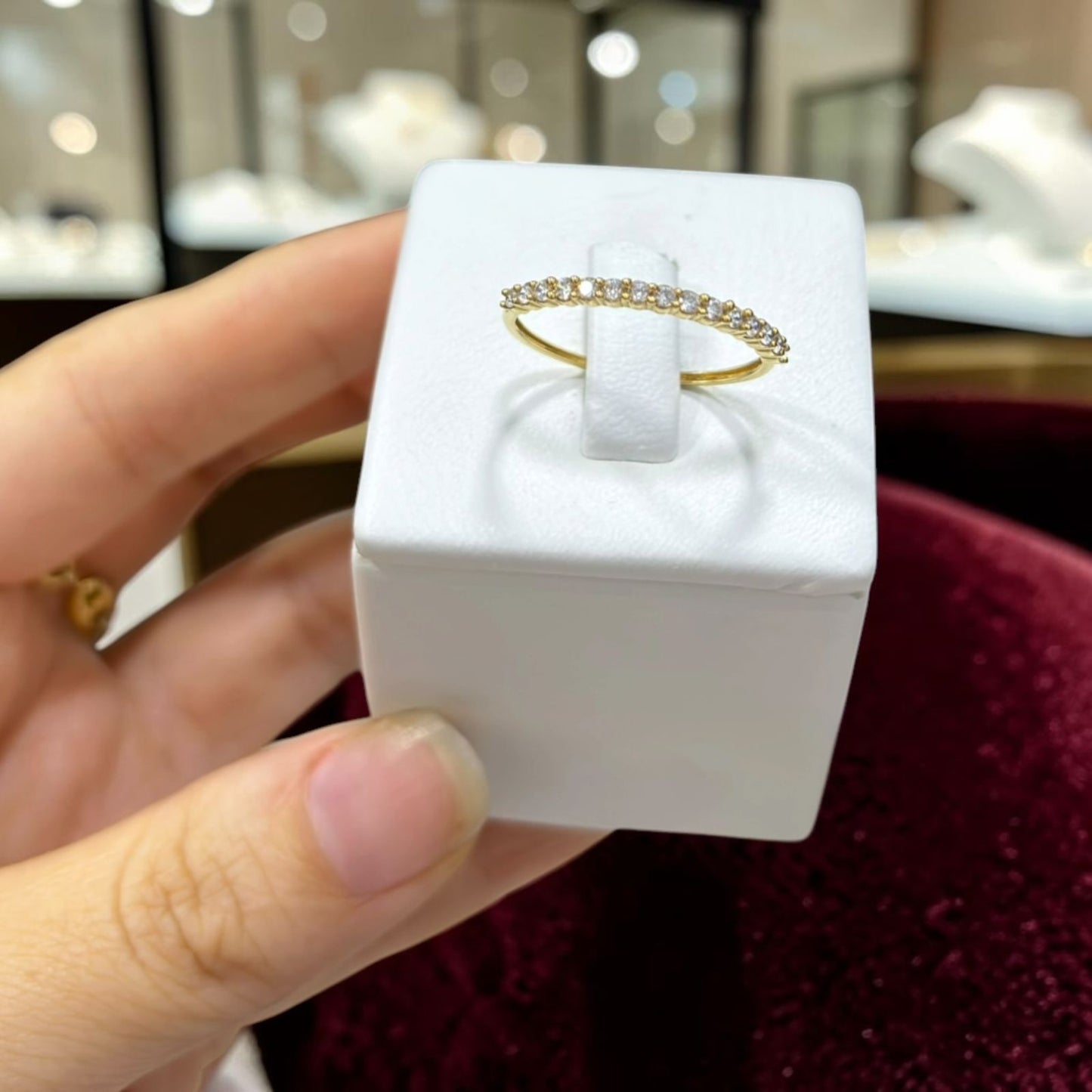 ANILLO CHURUMBELA PIEDRA BLANCA